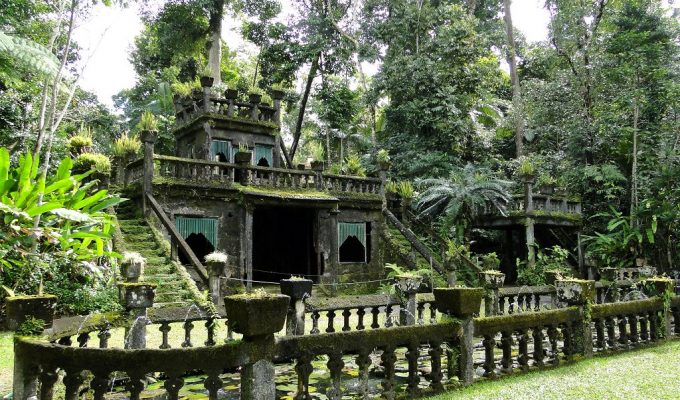 Bewachsenes Haus Paronella Park