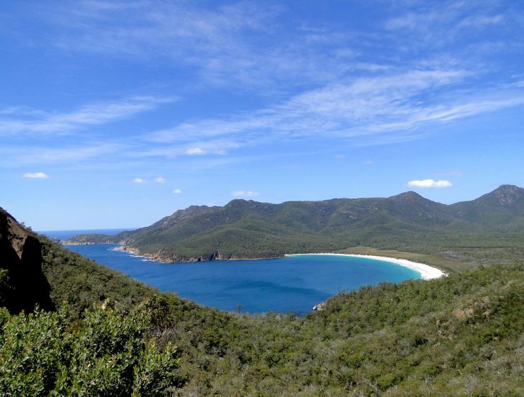 Die Wineglass Bay von oben